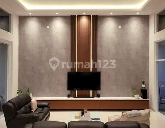 Rumah Nyaman Mewah Dijual di Cibolerang Bandung