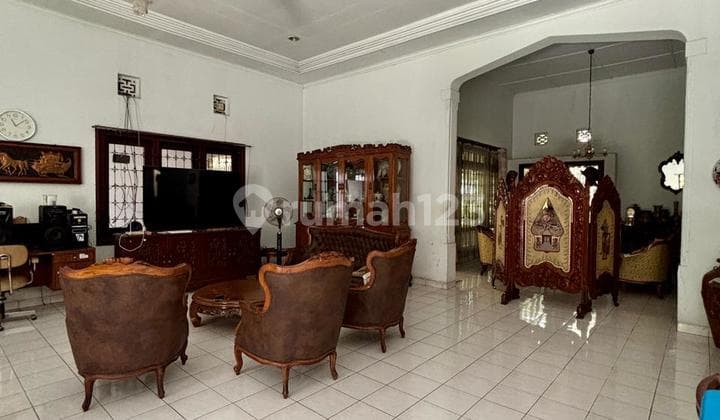 Large House Suitable for Business For Sale on Mainroad Sayap Riau