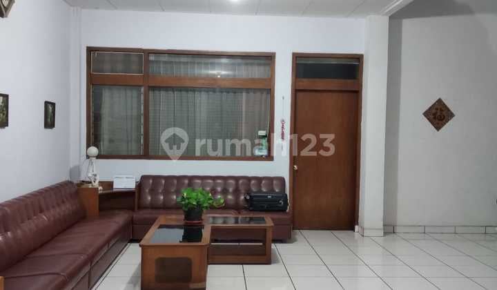 Rumah Nyaman Disewakan di Budi Sari Bandung Utara