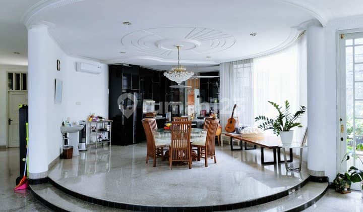 Rumah Cantik Siap Huni 2 Lantai Di Cluster Elite - Kelapa Gading