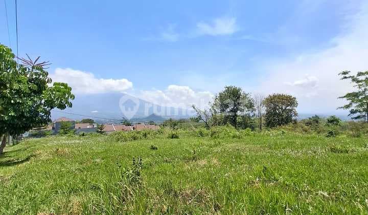 LAND PLOT IN A RESIDENTIAL AREA SUITABLE FOR HABITATION