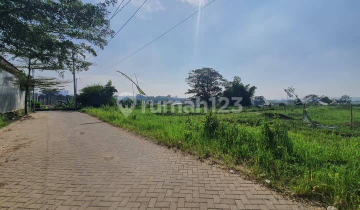 LAND NEAR MALANG CITY SQUARE READY FOR HOUSING DEVELOPMENT WITH CERTIFICATE OF OWNERSHIP