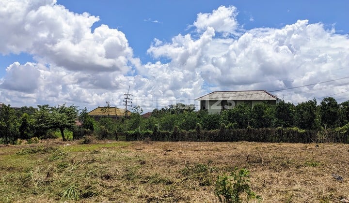 Strategic Cheap Land with View of Mount Buthak, Near Umm Uin Campus