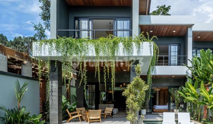 For Lease 3 Bedroom Modern Tropical Villa Sanur