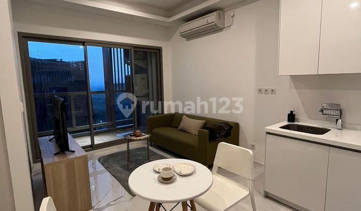 Apartement South Quarter 1 BR Furnished Baru Siap Huni