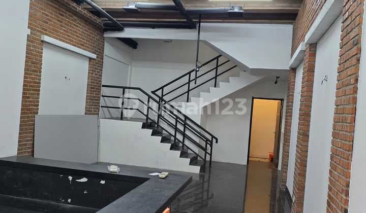 Dijual Cepat Ruko 4 Lantai di Daerah Senayan Good Price Good Unit
