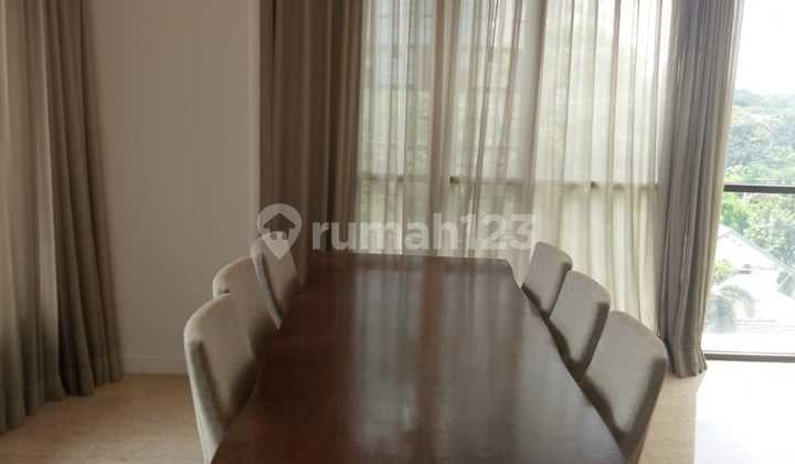 Apartment Senopati Suites – 3 BR 191m2 Semi Furnished Best Price ! Murah Limited Units, Pet FriendlyLoft Type / High Ceiling