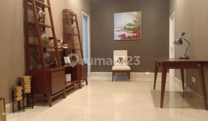 Best Unit Pakubuwono Signature 4 BR Fully Furnished Jaksel