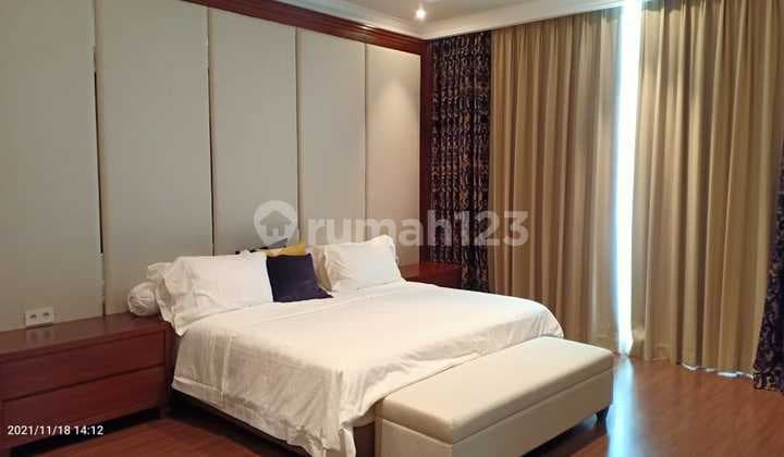 Best Price For Rent Pakubuwono Signature Apartment 4 BR Fully Furnished