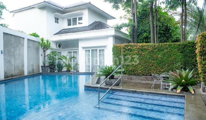 Disewakan Rumah Mewah Pasar Minggu, Jakarta Selatan - Strategic Location