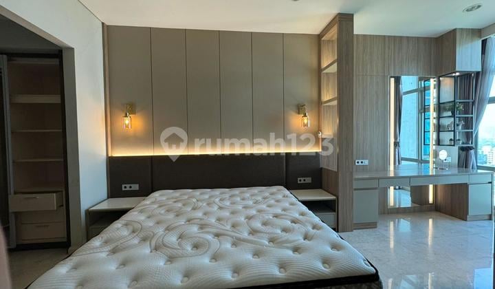 Disewakan Apartemen Essence Darmawangsa - 3 BR - Fully Furnished!