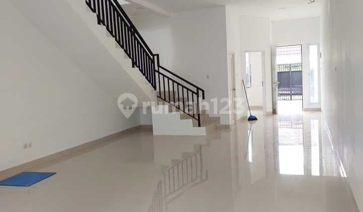 For Sale Rumah di Meruya utara 3 +1 BR Unfurnished