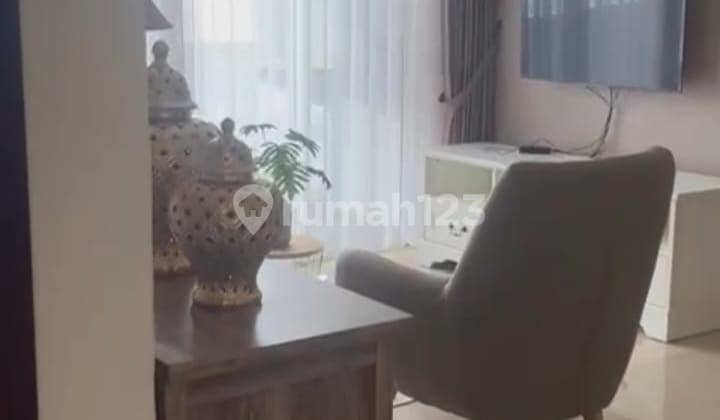 For Sale! Best Unit with Private Lift at Menteng Park Apartment Central Jakarta 3BR Furnished