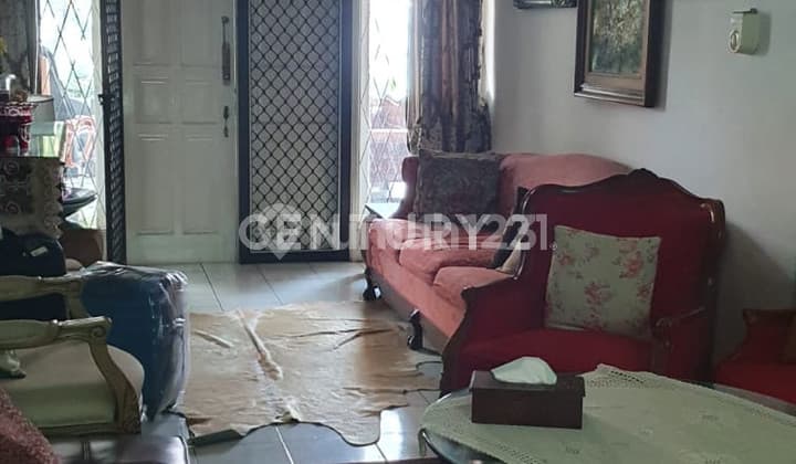 Rumah Strategis Dalam Komplek Di Slipi Jakarta Barat S7525