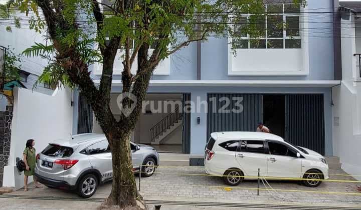 Disewakan Ruko Mainroad Sarijadi Bandung