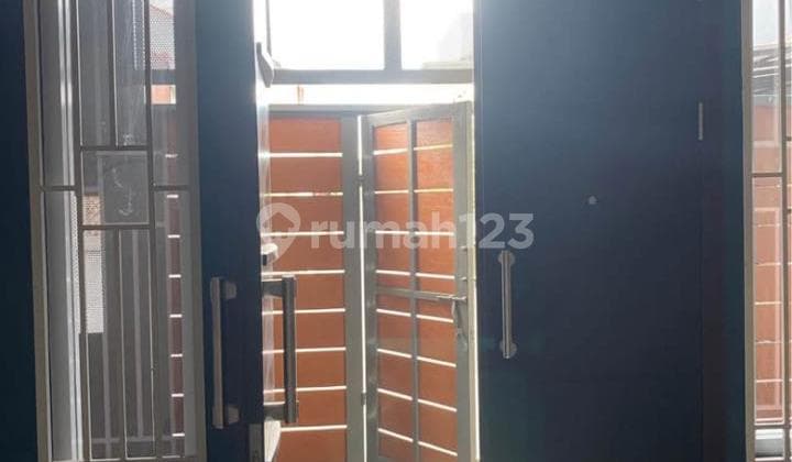 Rumah Murah 2 Lantai Mewah Siap Huni Bagus SHM di Riung Bandung