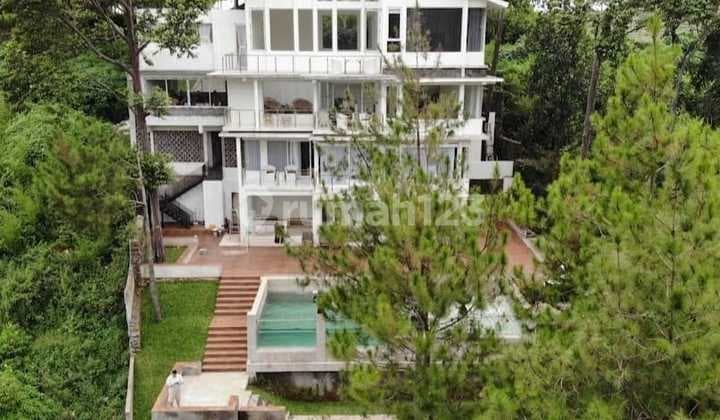 Vila Murah Full Furnish Luas 1400.0 M² Shm Di Lembang