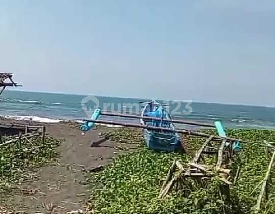 Land for sale on the beachfront in Anyer, Banten