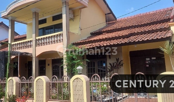 Rumah Tinggal 2 Lantai Di Komplek Nyaman Tentram