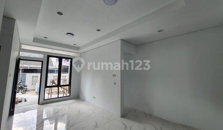 Rumah Baru Bagus Siap Huni di Taman Cibaduyut Indah
