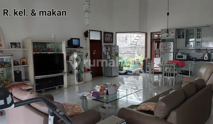 Di Jual Rumah Tinggal Hook 1,5 Lantai, Siap Huni dan Asri di Sayap Terusan Pasteur