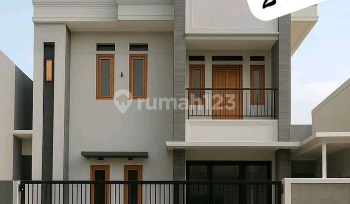 For Sale, Beautiful 3-Story Shop House, Move-In Ready on Pasir Salam Raya (Jalurangkot)