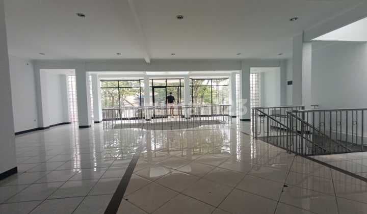 RUANG USAHA LUAS 378 M DEKAT MALL PASKAL 23 BANDUNG