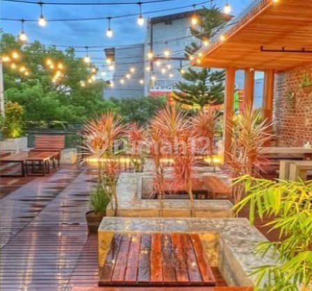 RUANG USAHA 3 LANTAI ADA ROOFTOP DI MAINROAD MUHAMMAD RAMDAN