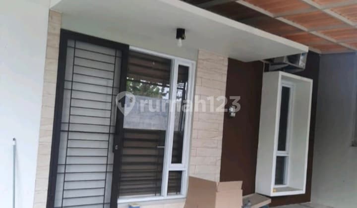 Di Jual Rumah Nyaman dan Siap Huni di Taman Holis Indah 2