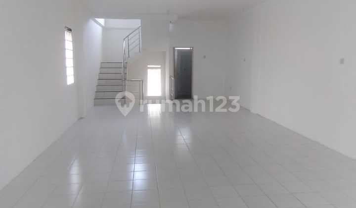 RUKO DI JALAN RAJAWALI BARAT 3,5 LANTAI SIAP PAKAI