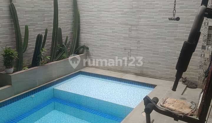 Rumah 2Lt Ada Kolam Renang,Legenda Wisata Cibubur