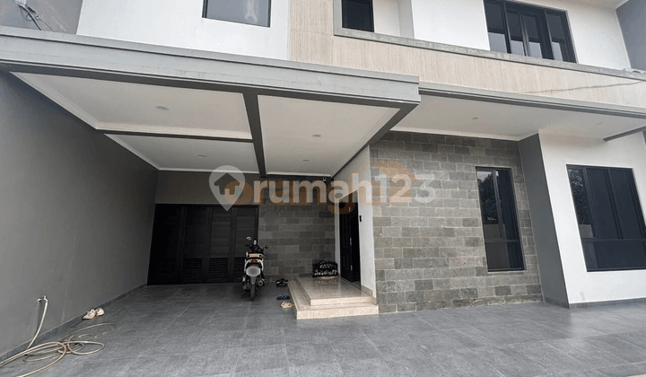 Jual Cepat Rumah 2 Lantai Rapih di Pesona Pondok Cibubur