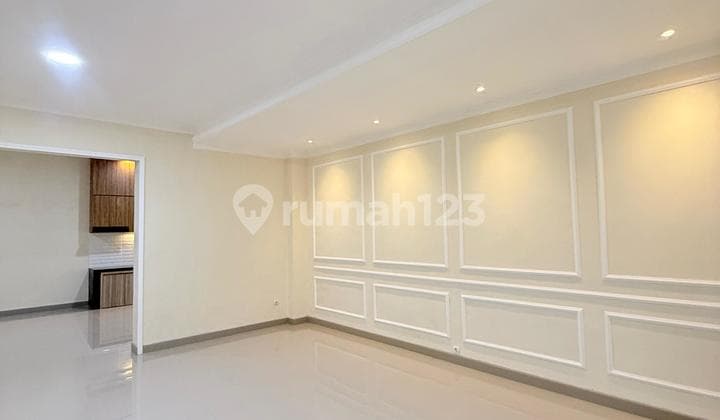 Beautiful Move-In Ready 2-Story House in Kotawisata