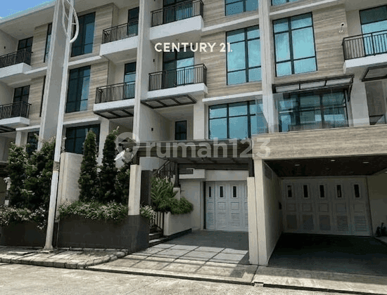 Dijual Rumah Siap Huni Dalam Town House di Pondok Indah