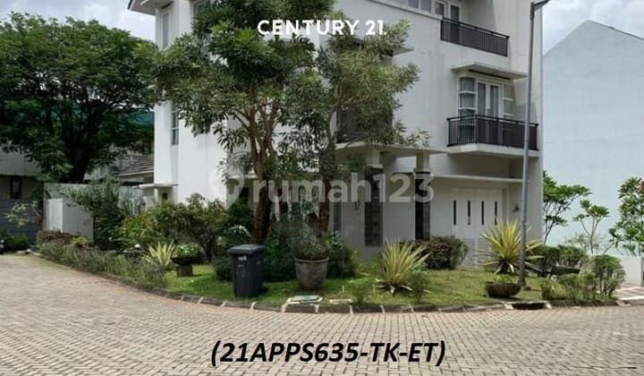 Rumah Mewah Siap Huni Posisi Hook Dijual di Area Lebak Bulus