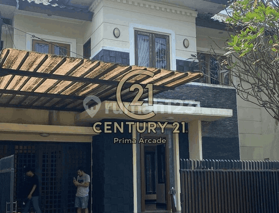Spacious Two-Story House Located in Senayan Bintaro Jaya Sector 9