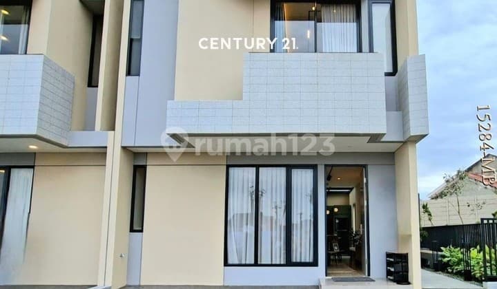 New Primary House in Discovery Bintaro Jaya