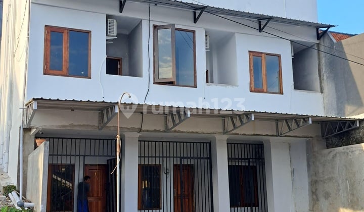 Full Penghuni Kost Strategis 4 Lantai Kota Semarang