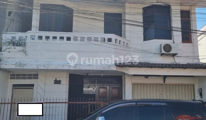 Rumah Tengah Kota Semarang Dekat Area Perkantoran Semarang Tengah