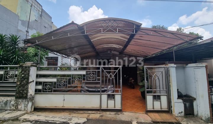 Turun Harga Rumah 2 Lantai Bagus di Rempoa Nempel Bintaro Tangsel