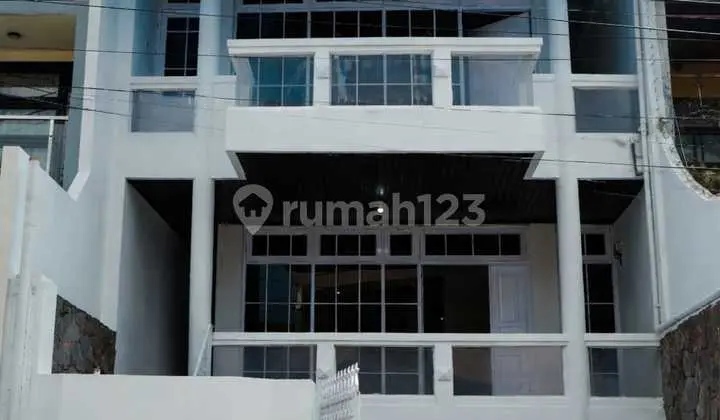 Rumah 2 Lantai di Sari Mekar Bandung, Cepat Dijual