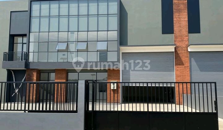 Dijual Gudang Siap Pakai Ukuran 18x48 Dengan Kantor Eksklusif Bangunan Baru Legok Tangerang