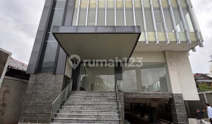 Dijual Gedung Baru di Pramuka.raya Jakarta Timur