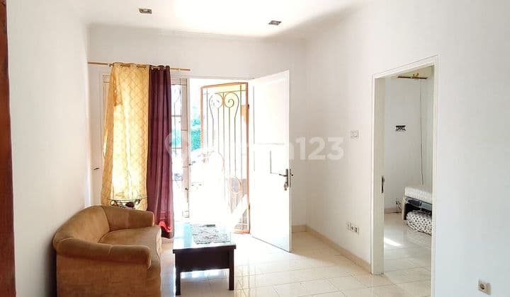 Dijual rumah bagus terawat di Nusaloka BSD