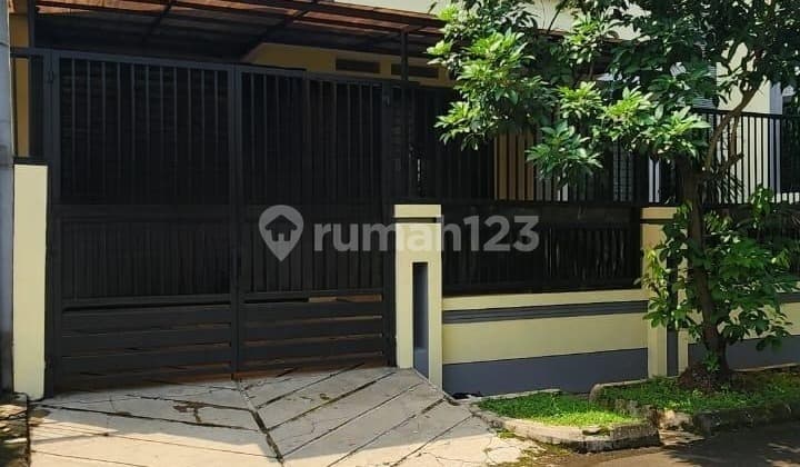 For Sale Ready-to-Live-in House in Bintaro Sector 6