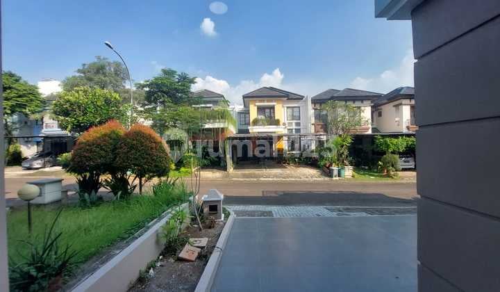 Rumah Baru Bagus Siap Huni Semi Furnish di Bsd