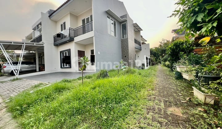 Jual Rumah Bangunan Baru Design Mandiri Di Taman Chrysant 2 Bsd