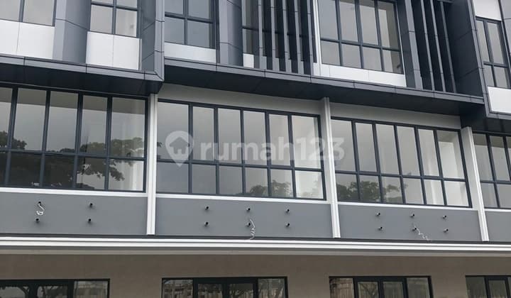 Dijual Ruko Greenwhich Hadap Jalan Raya Lokasi Sangat Strategis
