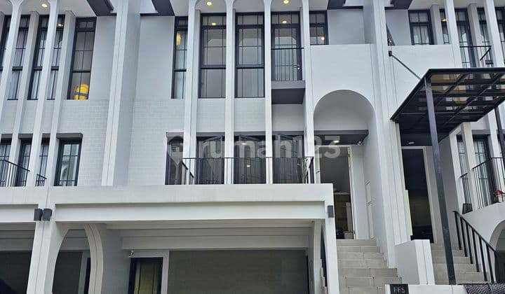DIJUAL CEPAT RUMAH GREENWICH AETHER SIAP HUNI DIKAWASAN PREMIUM