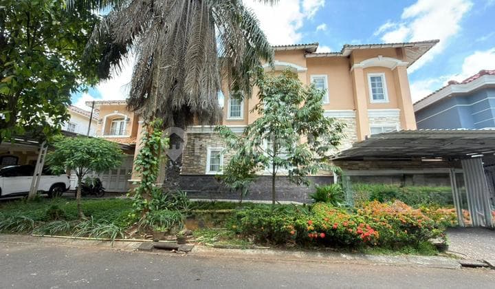 Rumah Premium di Kawasan Old Money Golf Lippo Karawaci